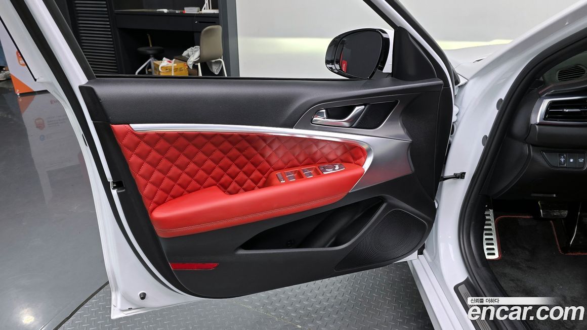 Genesis G70 2025