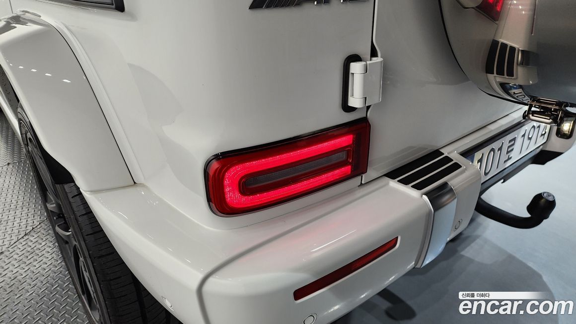 Mercedes-Benz G-Class 2024