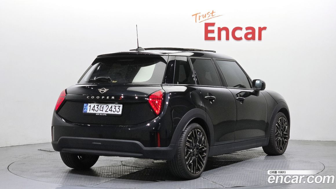 Mini Cooper 2025