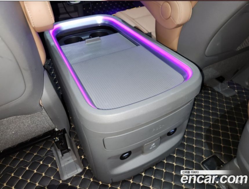 Hyundai Staria 2023