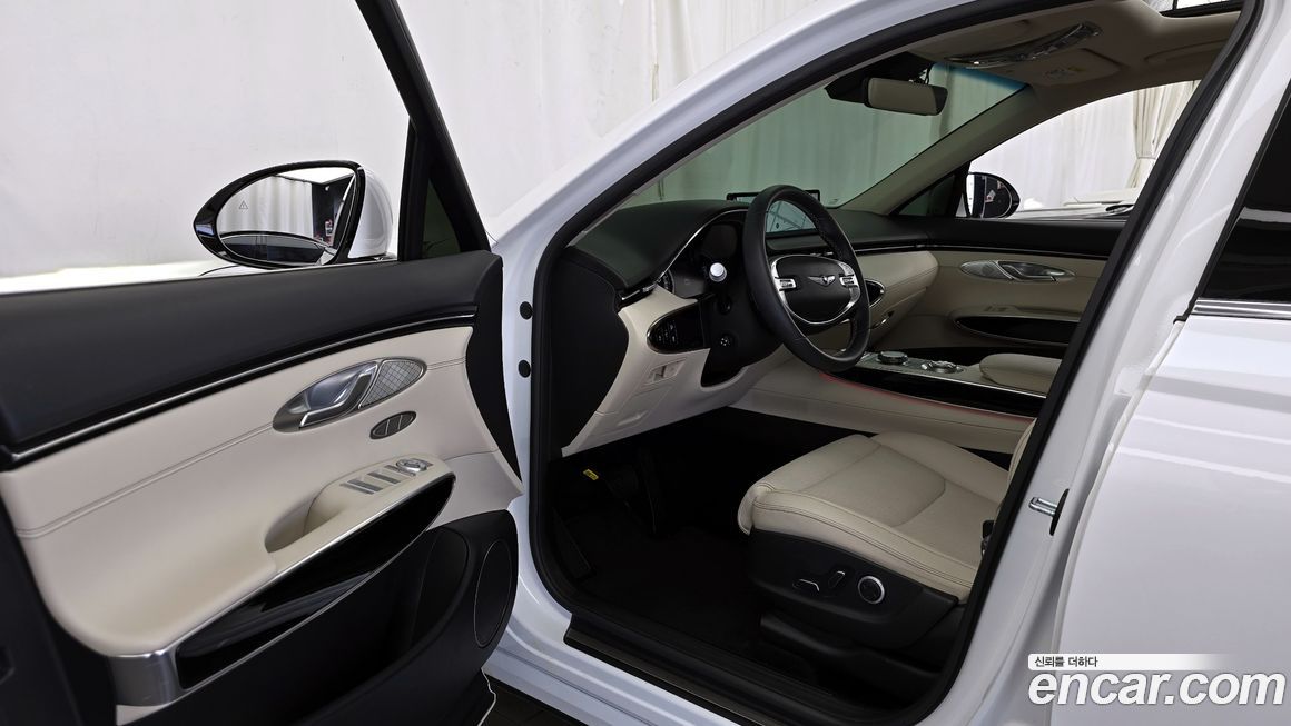 Genesis GV70 2024