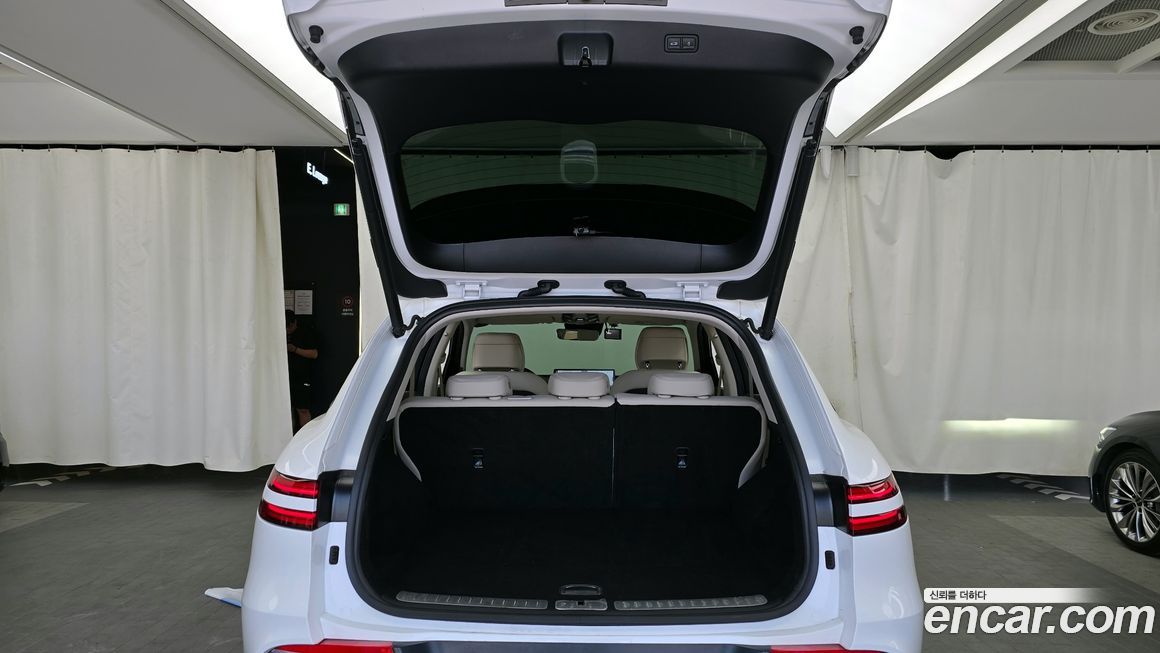 Genesis GV70 2024