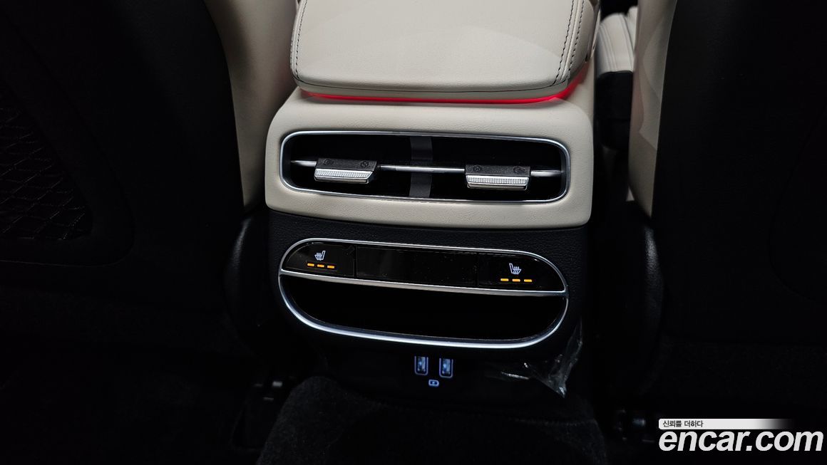 Genesis GV70 2023
