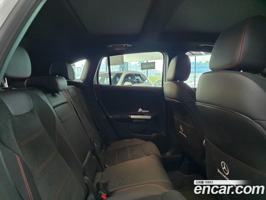 Mercedes-Benz GLA-Class 2024