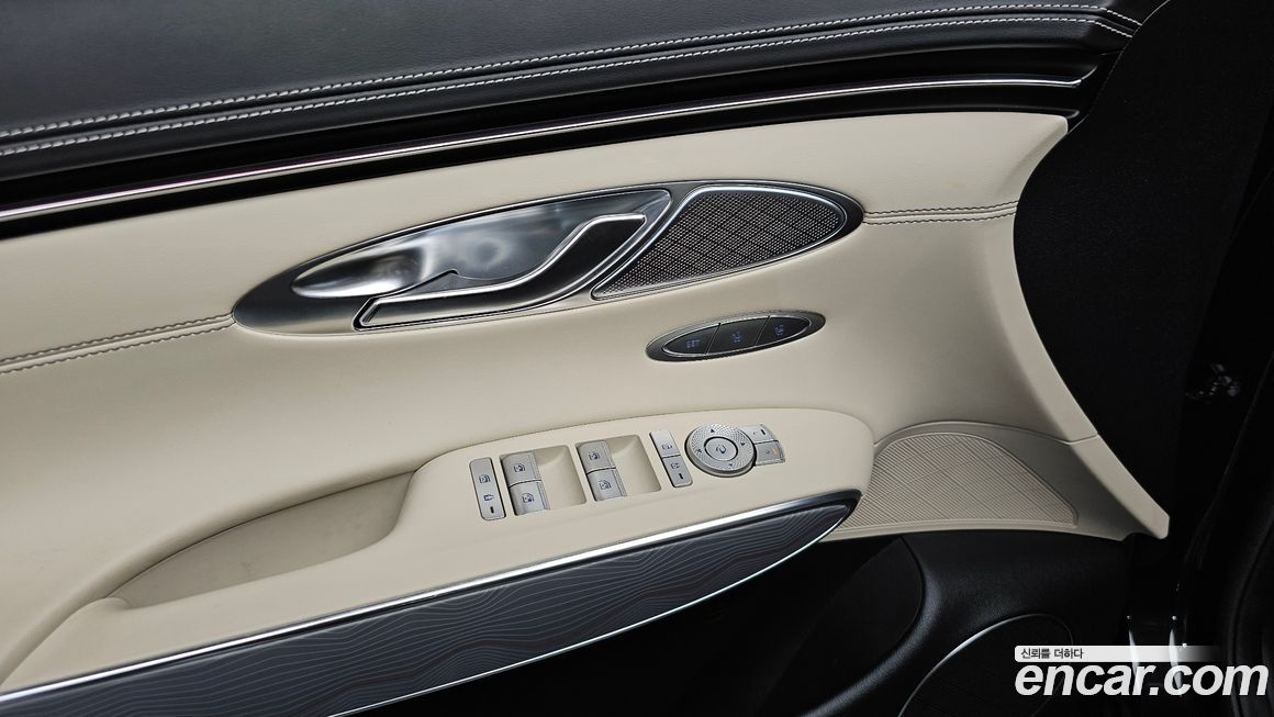 Genesis GV70 2023
