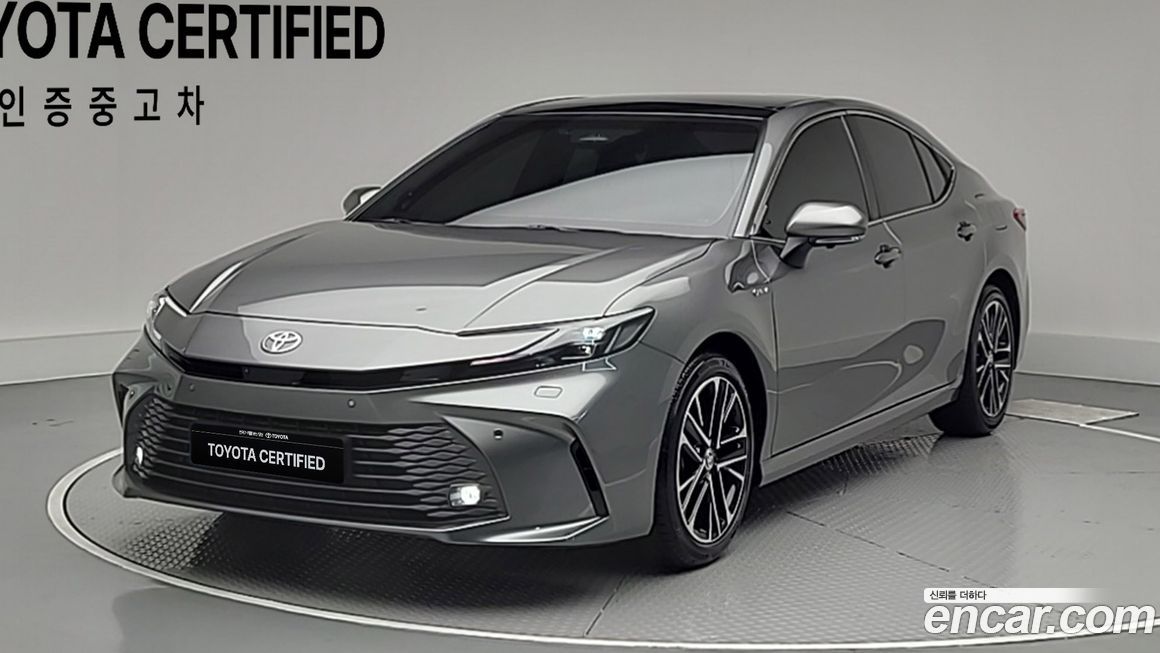 Toyota Camry 2025