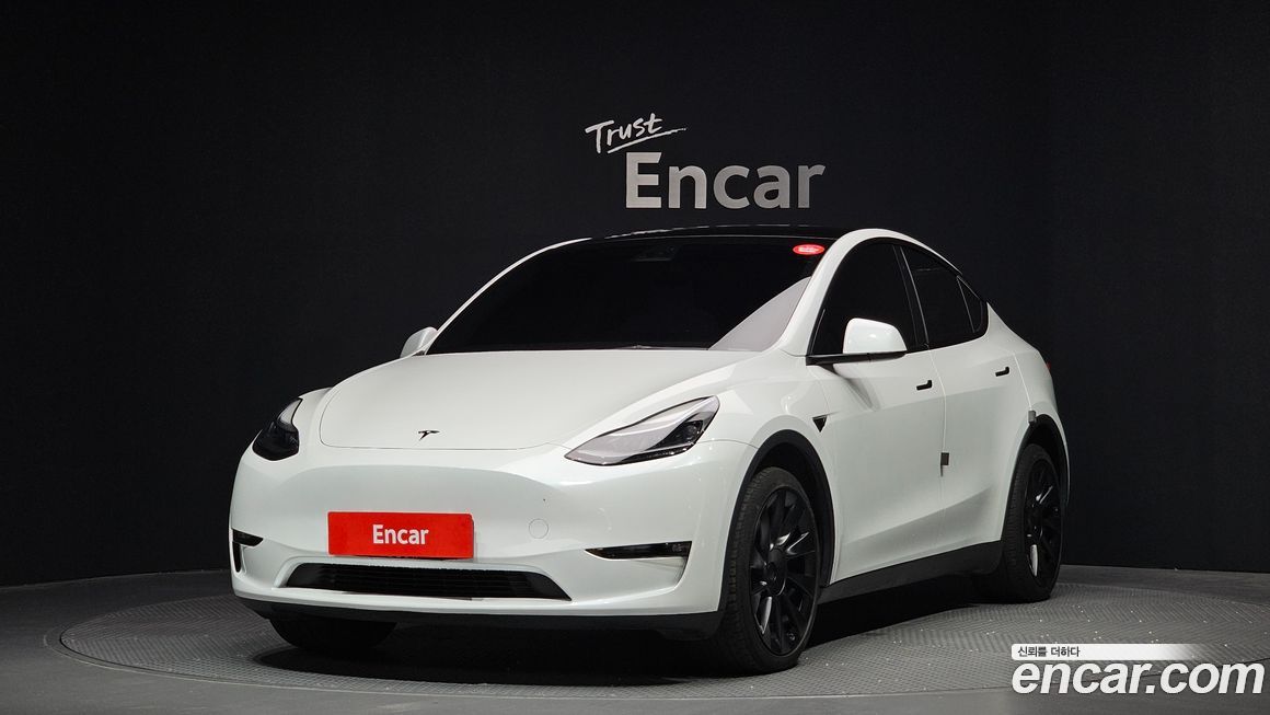 Tesla Model Y 2023