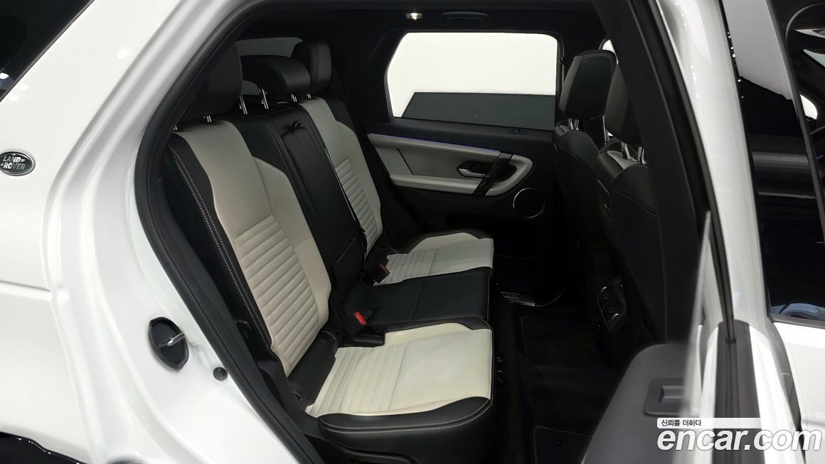 Land Rover Discovery Sport 2025