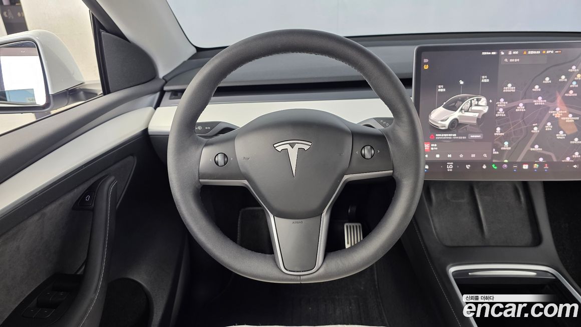 Tesla Model Y 2023