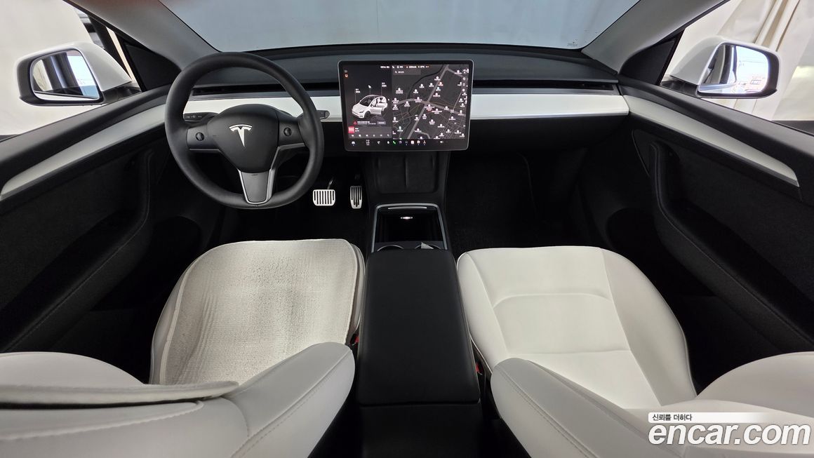 Tesla Model Y 2023
