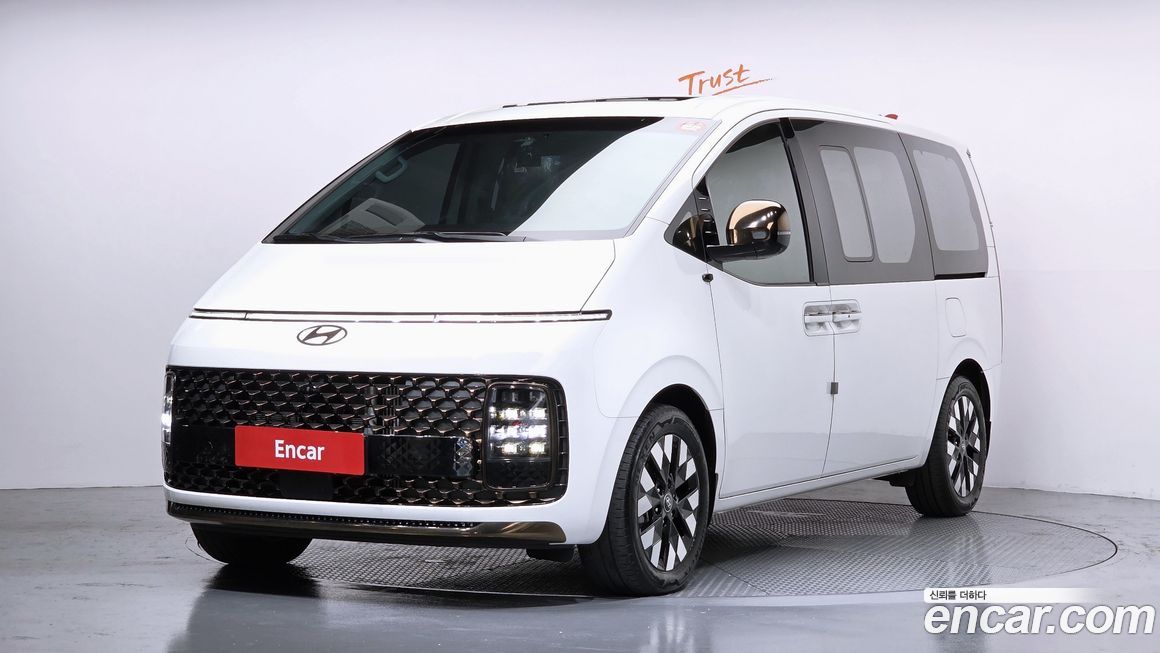 Hyundai Staria 2025
