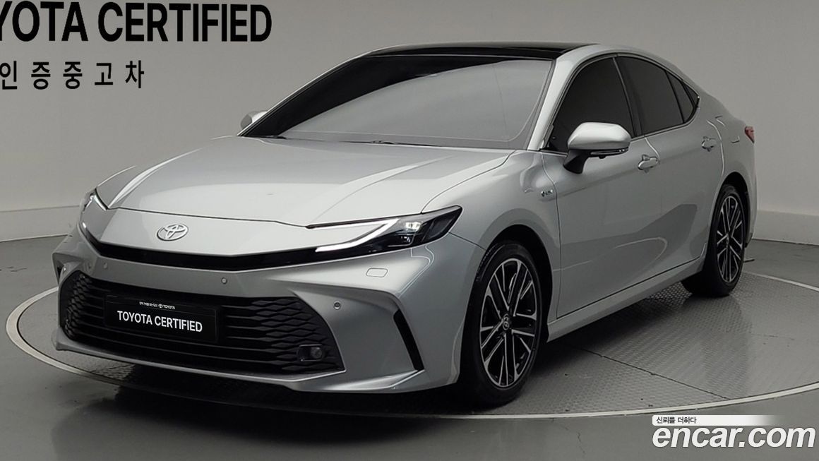 Toyota Camry 2025