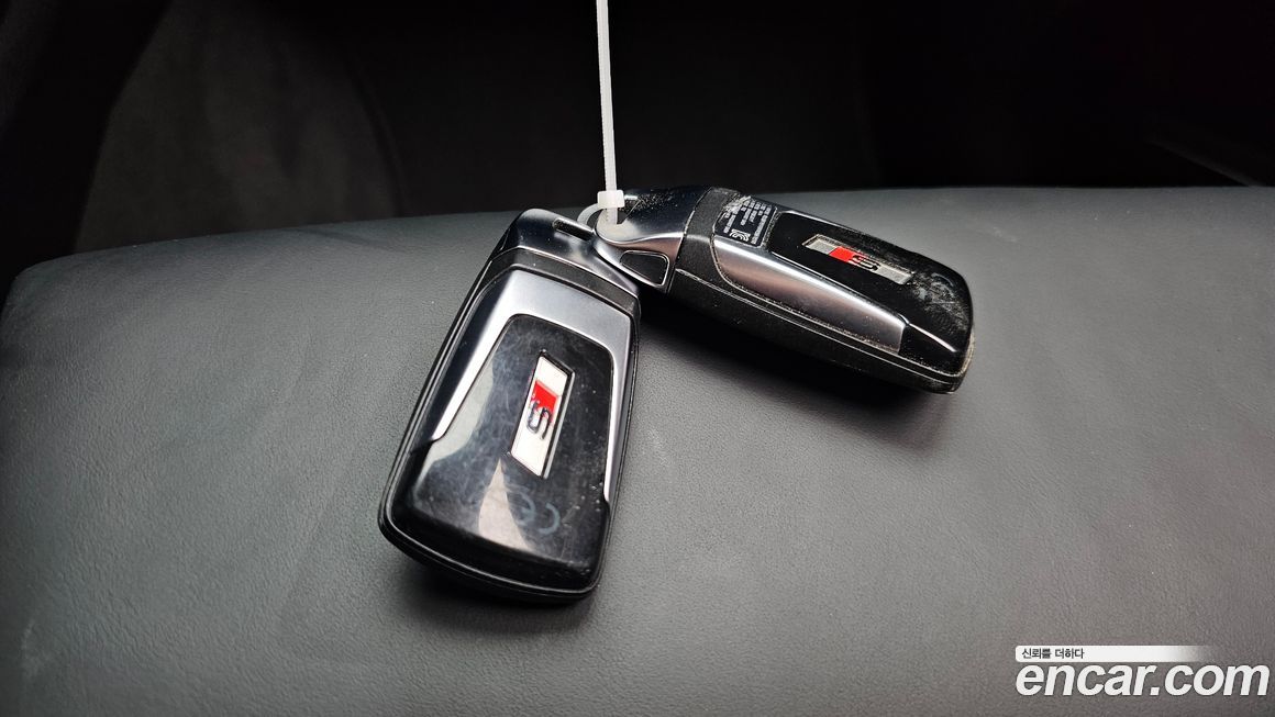 Audi SQ5 2021