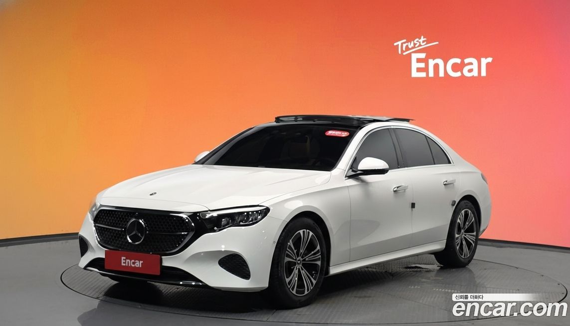 Mercedes-Benz E-Class 2024