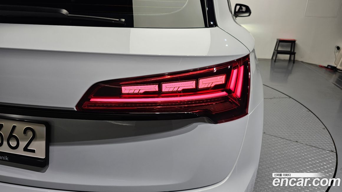 Audi SQ5 2021