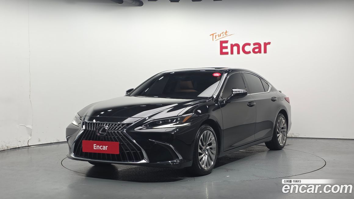 Lexus ES 2023