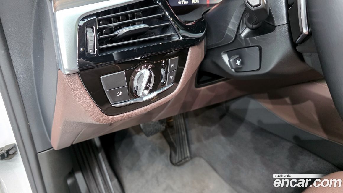 BMW Gran Turismo 2023