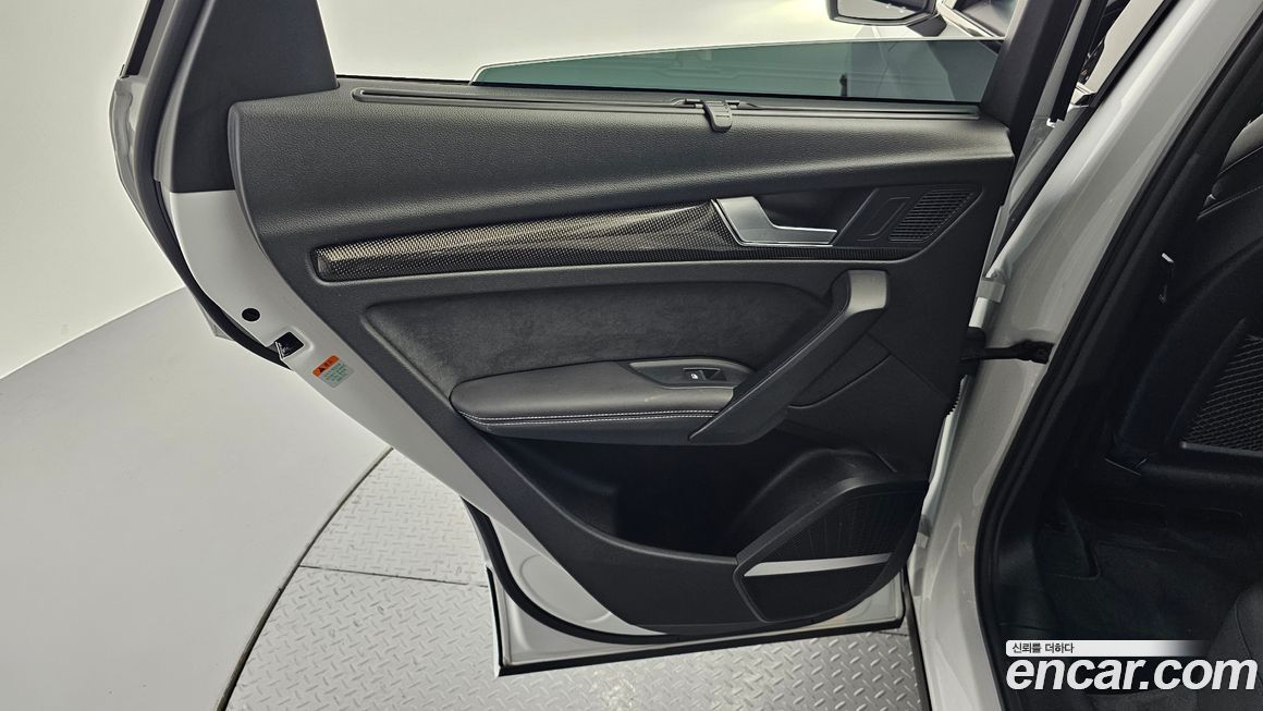 Audi SQ5 2021