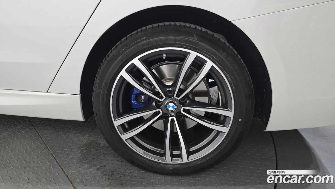 BMW Gran Turismo 2023