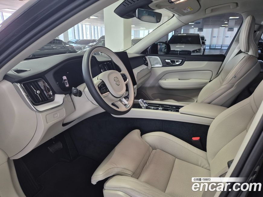 Volvo XC60 2026