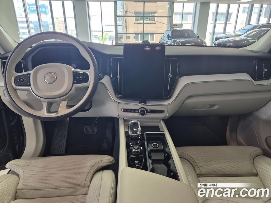 Volvo XC60 2026