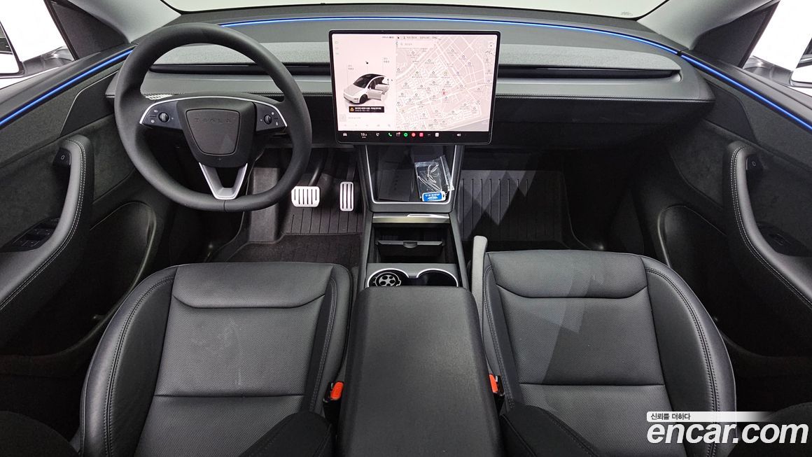 Tesla Model Y 2025