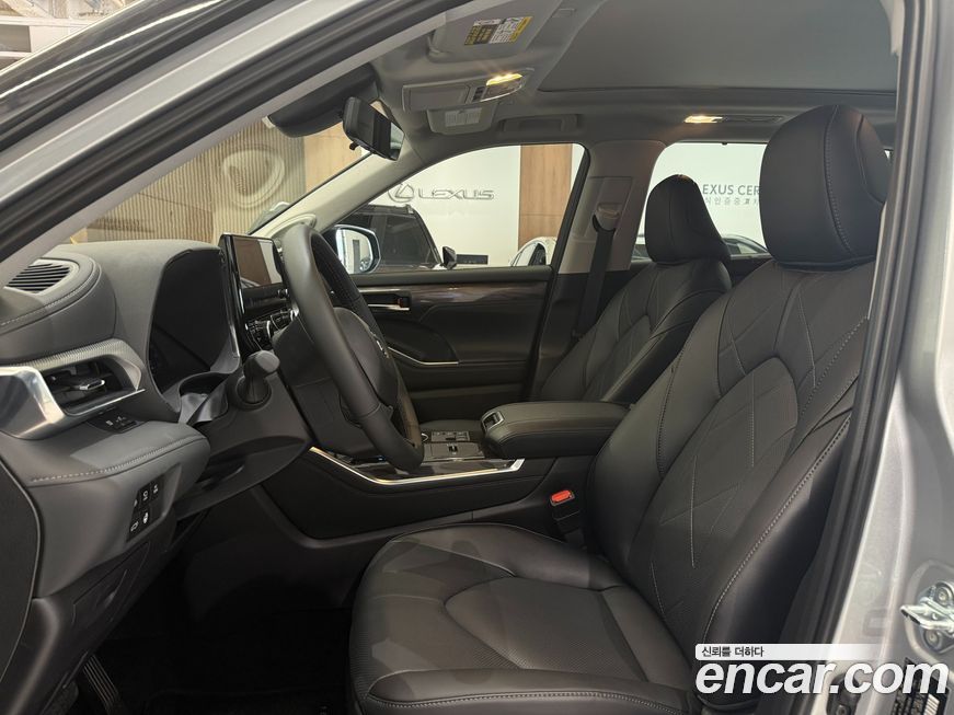 Toyota Highlander 2025