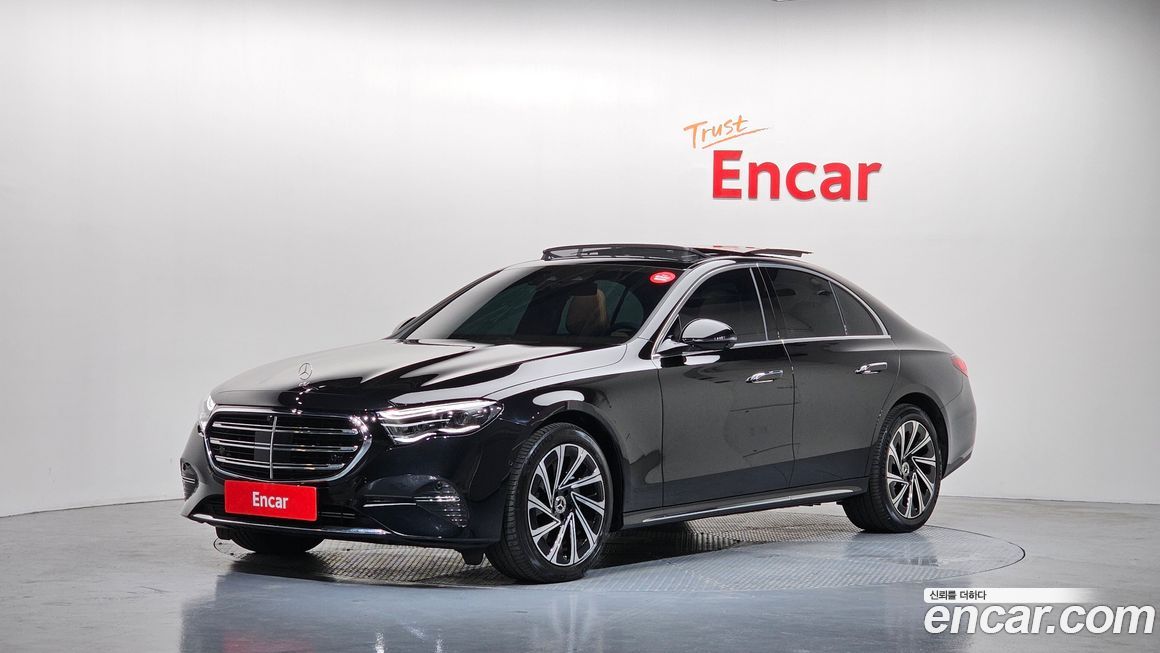 Mercedes-Benz E-Class 2024