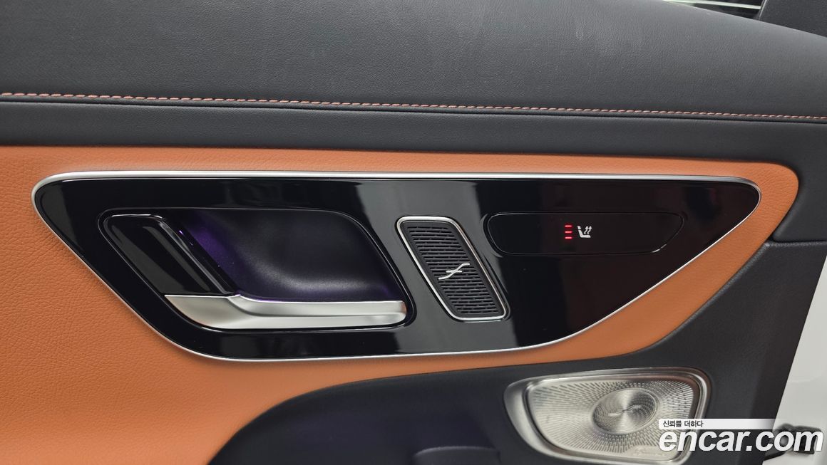 Mercedes-Benz GLC-Class 2025