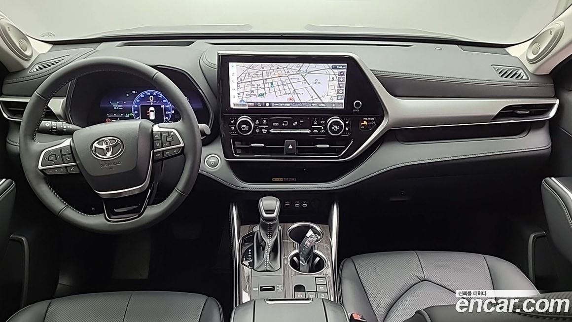 Toyota Highlander 2025