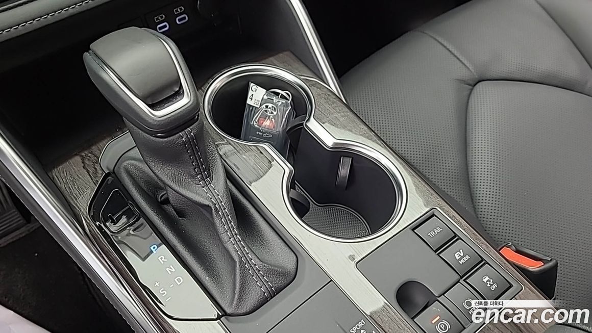 Toyota Highlander 2025