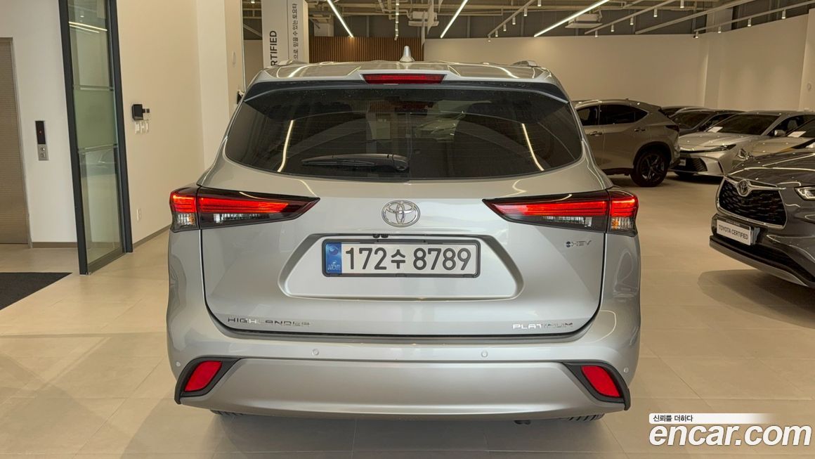 Toyota Highlander 2025