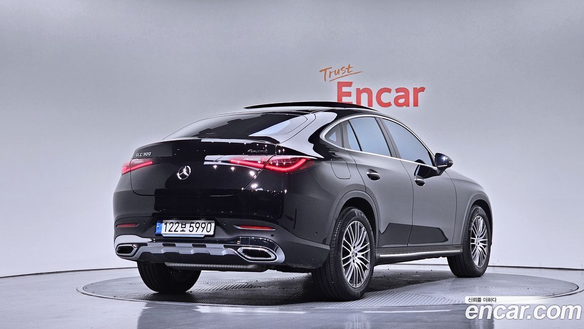 Mercedes-Benz GLC-Class 2025