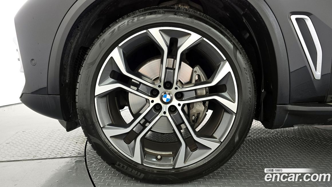 BMW X5 2023