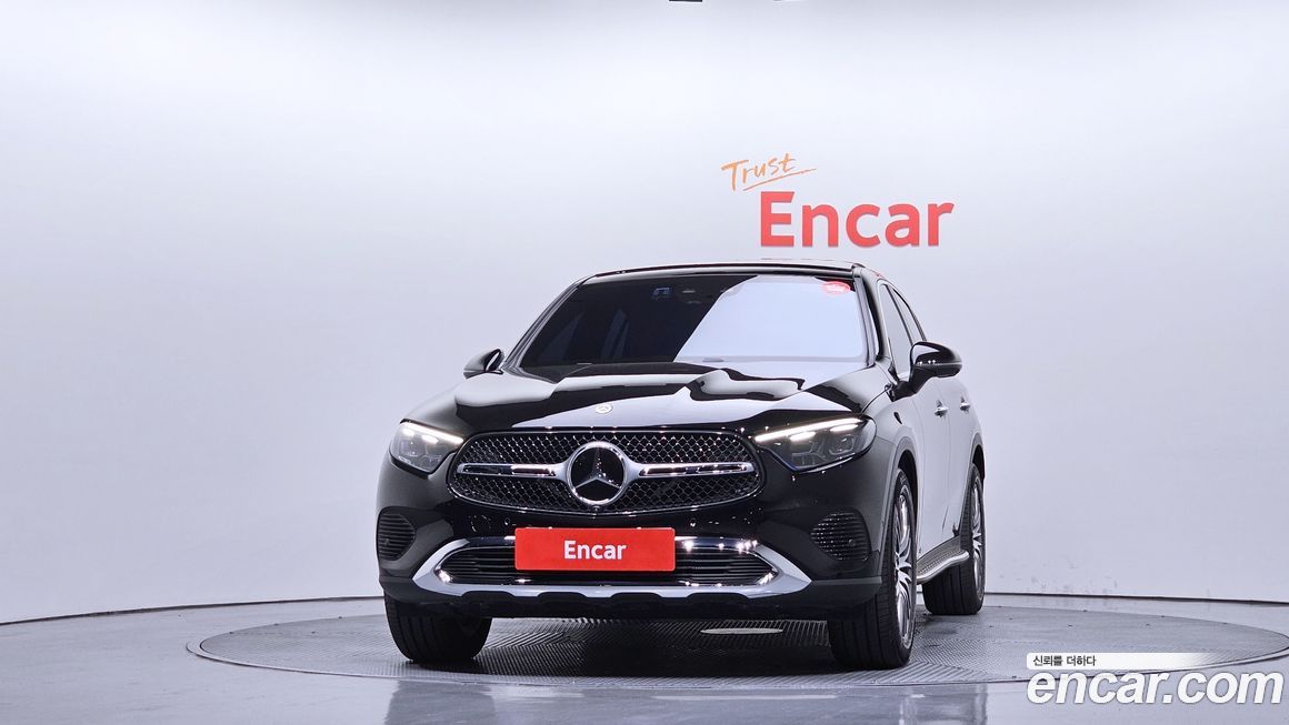 Mercedes-Benz GLC-Class 2025