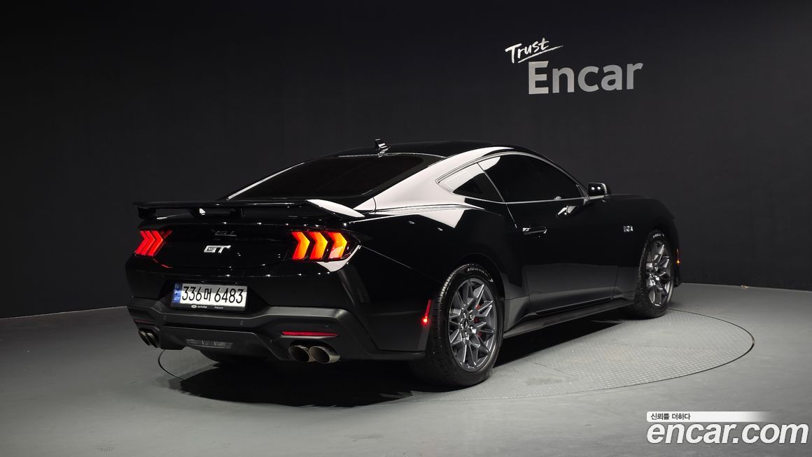 Ford Mustang 2024