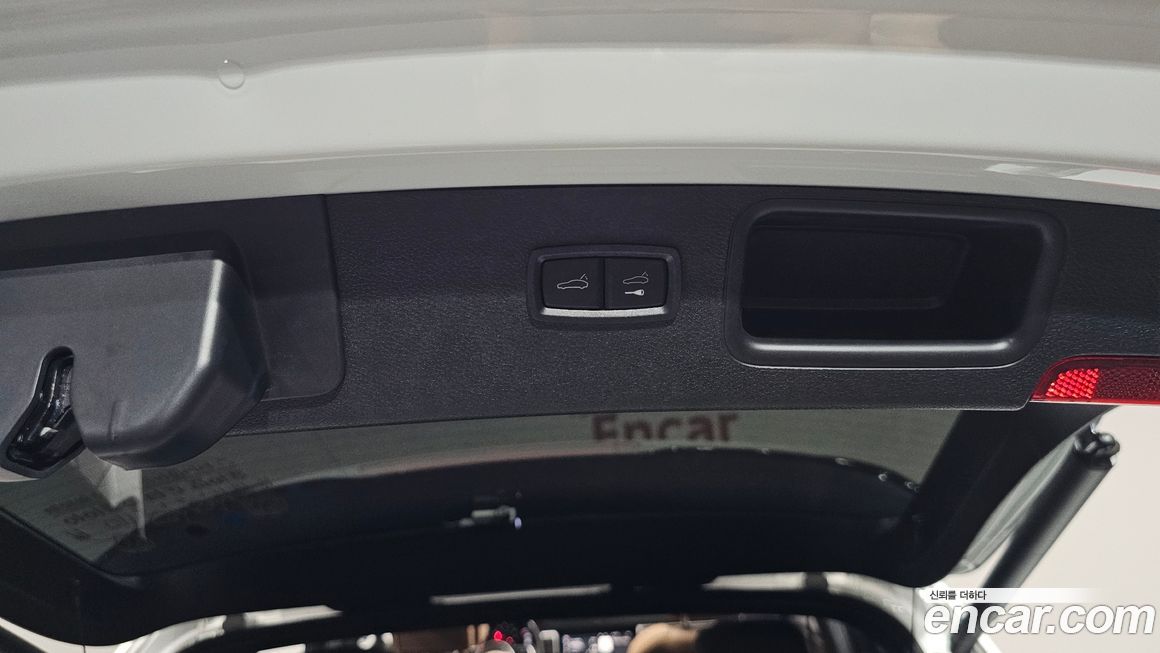 Porsche Macan 2021