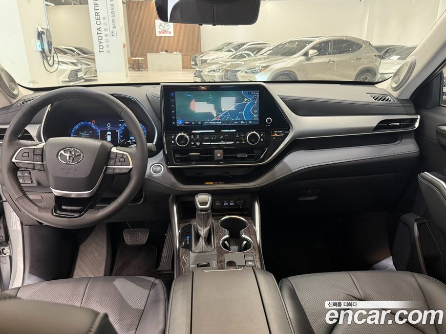 Toyota Highlander 2025
