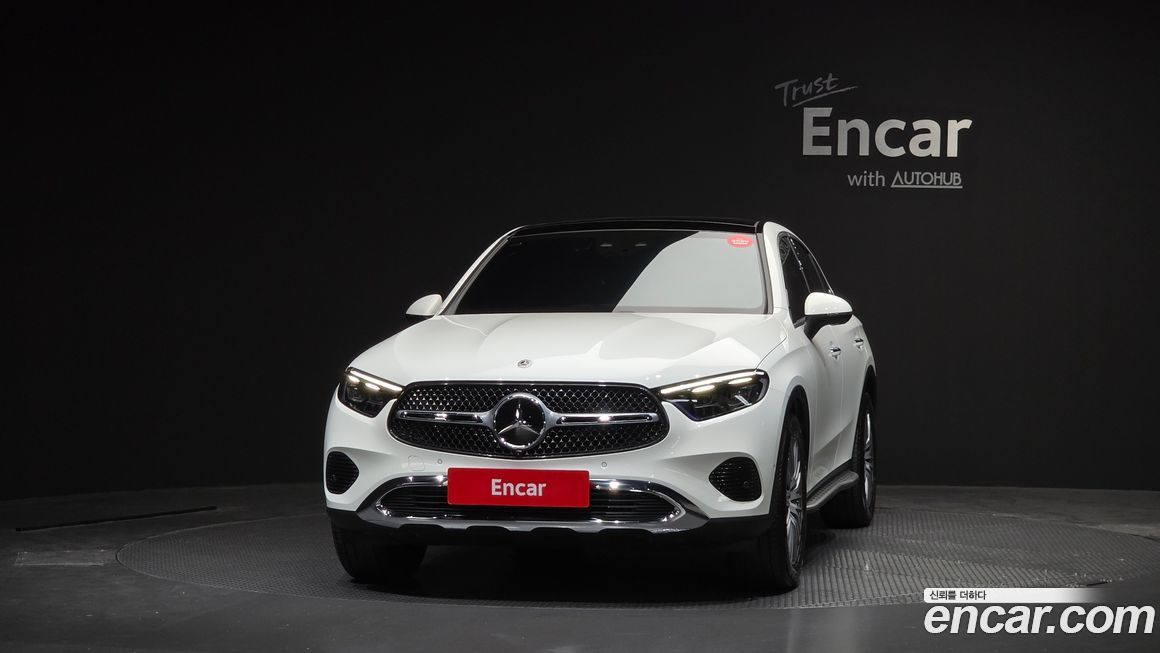 Mercedes-Benz GLC-Class 2025
