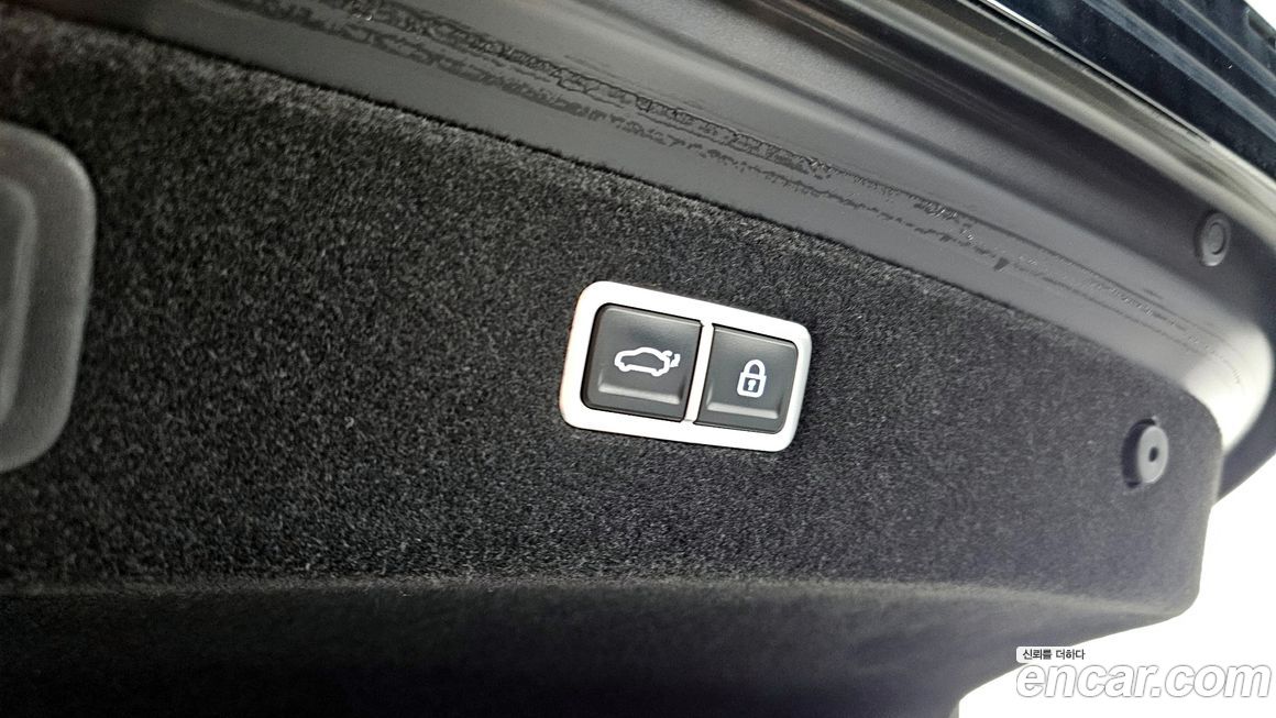 Genesis G90 2023