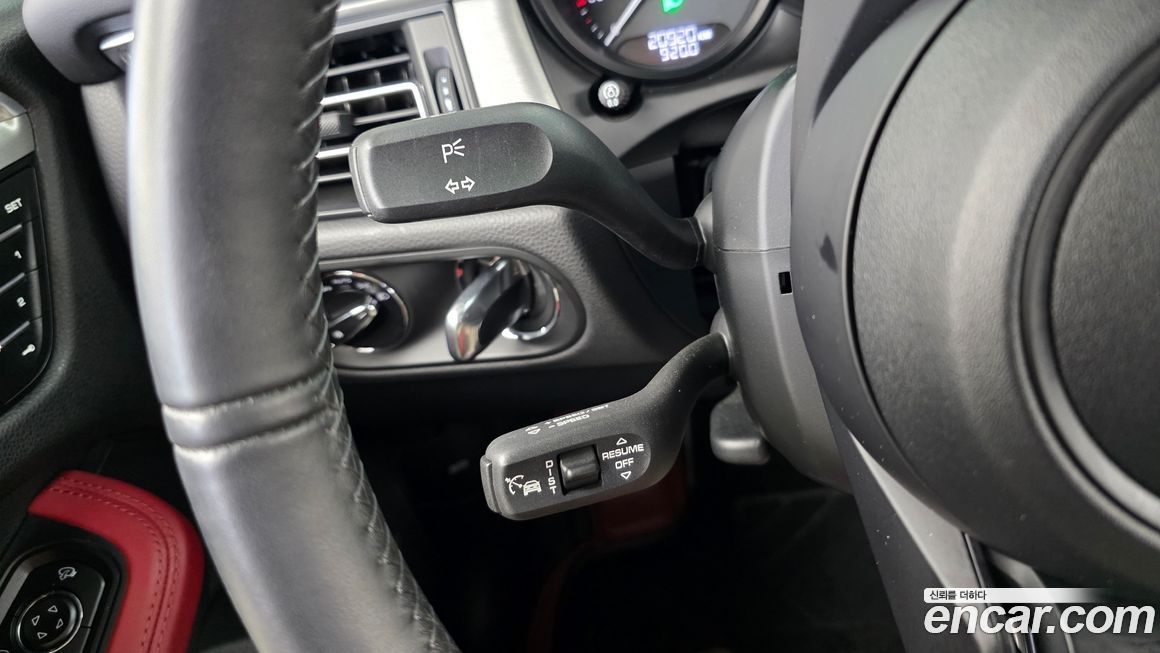 Porsche Macan 2023