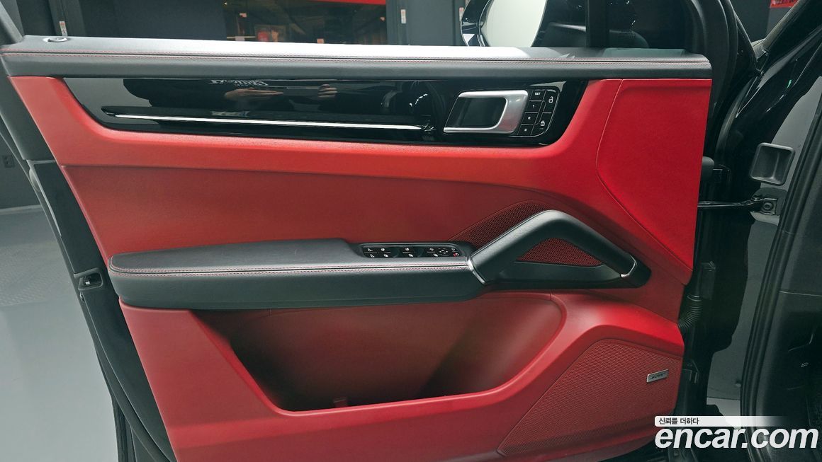 Porsche Cayenne 2020