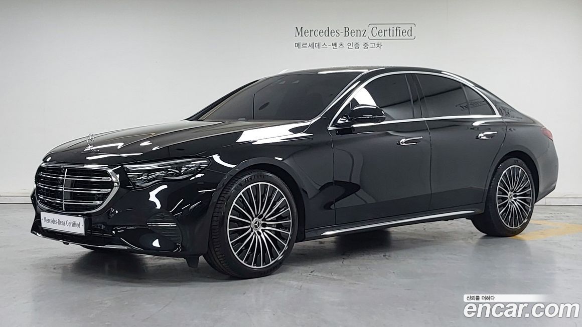 Mercedes-Benz E-Class 2024