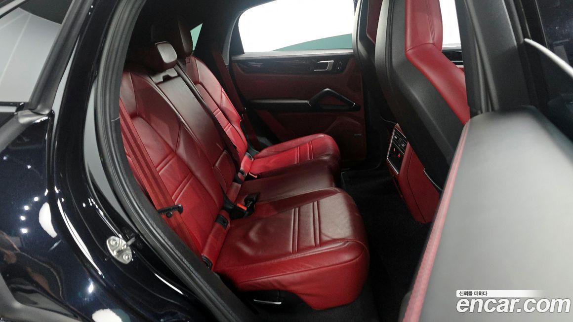 Porsche Cayenne 2020
