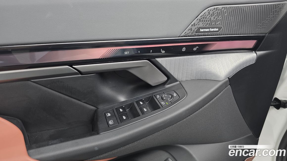 BMW 5-Series 2025