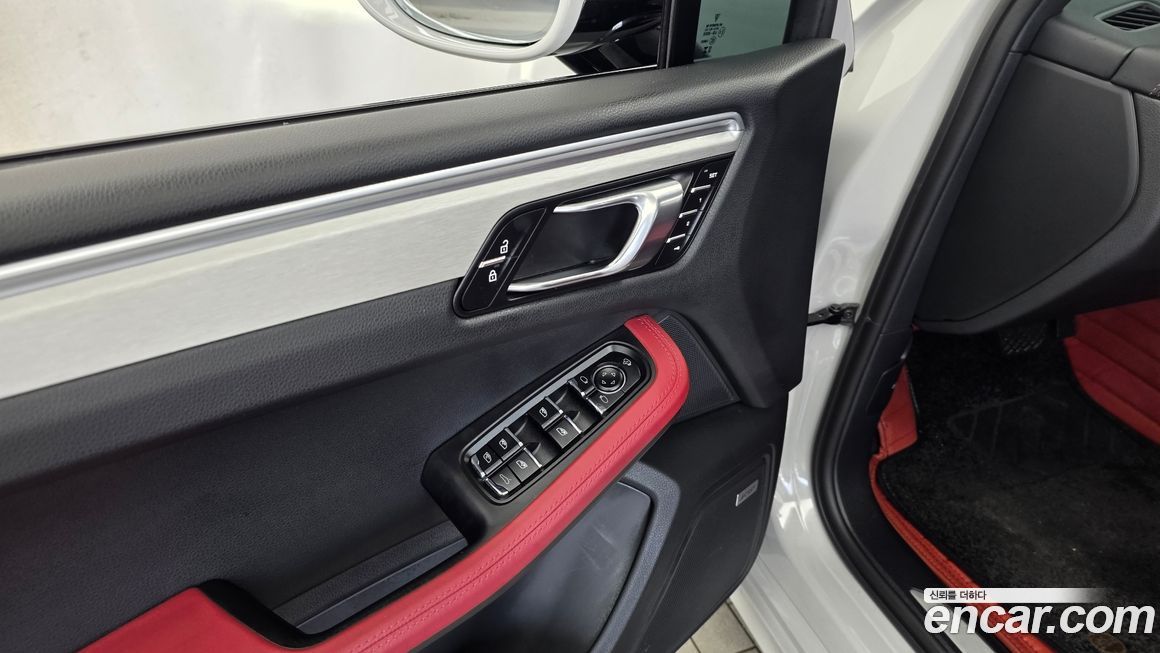 Porsche Macan 2023