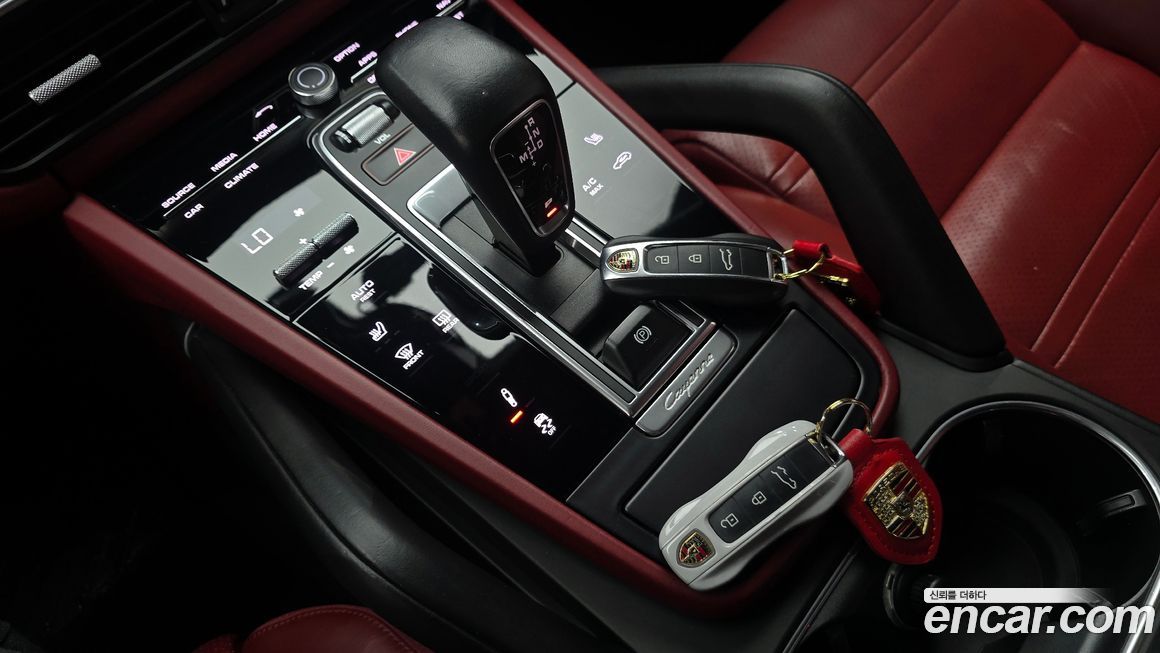 Porsche Cayenne 2020