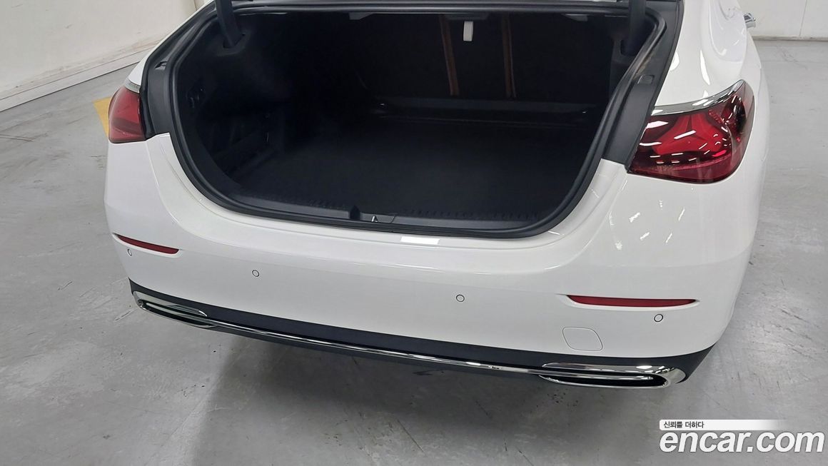 Mercedes-Benz E-Class 2026