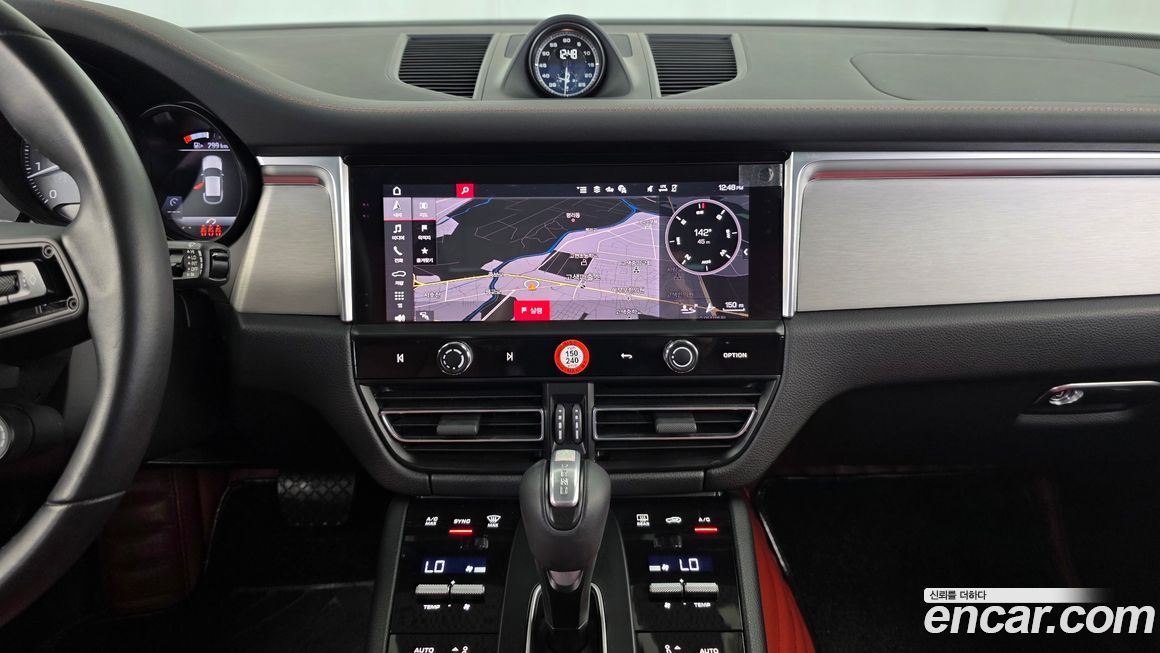 Porsche Macan 2023