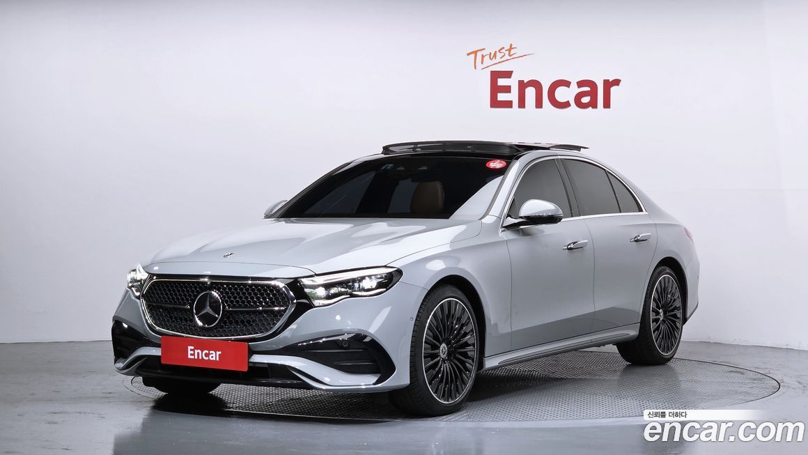 Mercedes-Benz E-Class 2024